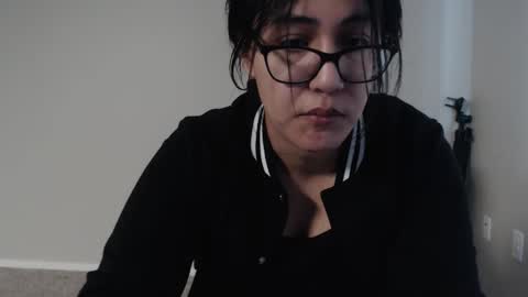 Mai online show from November 2025 05:55:02 PM