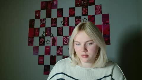 Snapshot of leyla_le chatting on November 2025 07:08:02 AM Leyla online show from November 2025 07:08:02 AM