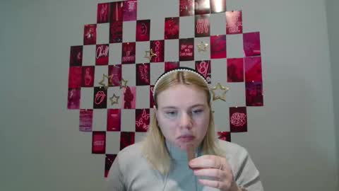 Snapshot of leyla_le chatting on November 2025 07:38:02 AM Leyla online show from November 2025 07:38:02 AM