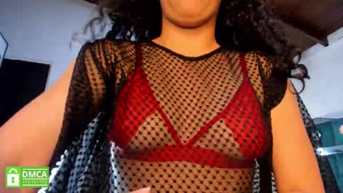 Snapshot of leyla_moon_1 chatting on January 2026 05:01:01 AM leyla_moon_1 online show from January 2026 05:01:01 AM