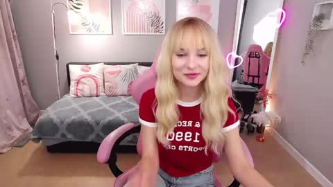 Leyla Dean online show from May 2026 06:40:01 AM