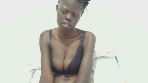 laylani69 online show from May 2026 01:27:01 PM