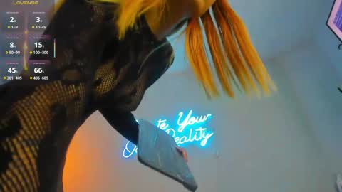 Leyla online show from March 2026 11:27:01 AM