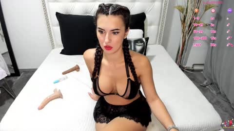 leyla online show from October 2025 04:20:02 AM