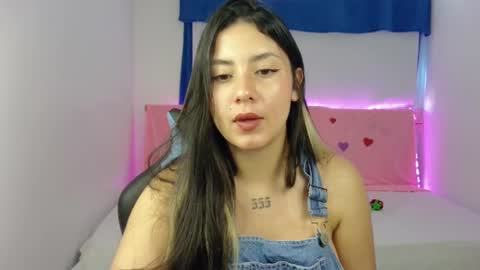 Lia  online show from February 2025 07:49:02 PM