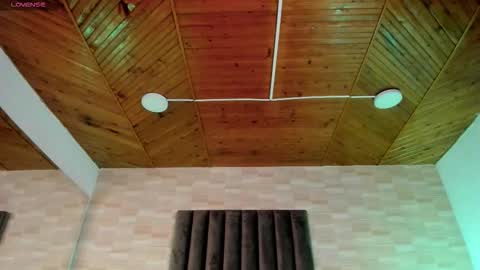 Lia online show from October 2025 12:06:02 PM