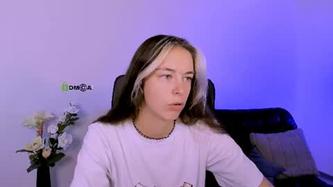 lia_dream_ online show from June 2026 09:41:02 AM