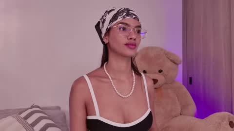 Lia online show from April 2026 05:47:01 AM