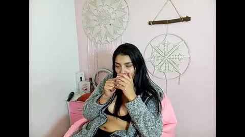 Lia online show from December 2024 12:40:02 PM