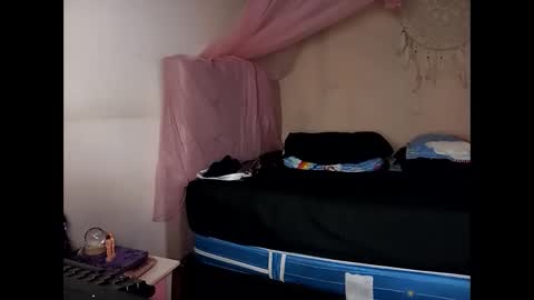 Lia online show from January 2025 06:57:01 PM