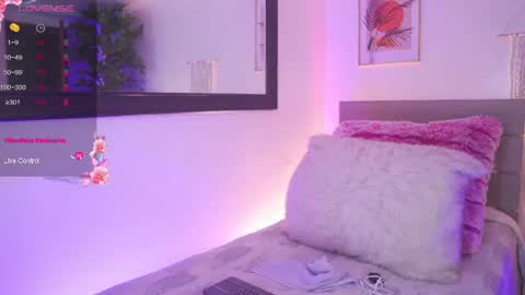 Snapshot of lia_mackenzie chatting on July 2026 02:34:01 PM liaa online show from July 2026 02:34:01 PM
