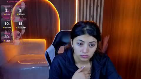 Snapshot of lia_queen_tx chatting on June 2026 03:07:01 AM Online 1400 - 2100 online show from June 2026 03:07:01 AM