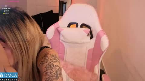 lia summer1 online show from May 2026 10:00:02 PM