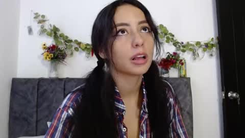 Snapshot of liaa_cute_ chatting on January 2025 09:47:02 PM   lia  online show from January 2025 09:47:02 PM