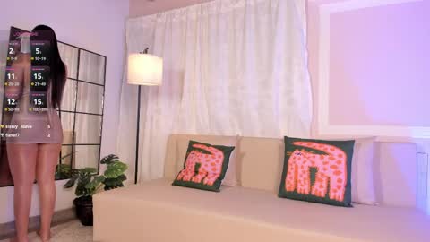 Snapshot of liaamoon_ chatting on April 2026 12:32:01 PM Lia online show from April 2026 12:32:01 PM