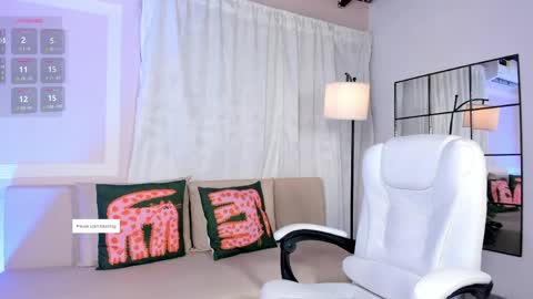 Snapshot of liaamoon_ chatting on May 2026 12:21:02 PM Lia online show from May 2026 12:21:02 PM