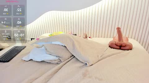 liaguzman online show from April 2026 03:56:01 AM