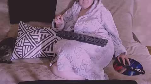 miss Lia  colection for travel online show from January 2026 01:33:02 AM