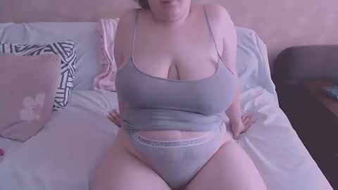 miss Lia  colection for travel online show from June 2026 12:40:01 PM