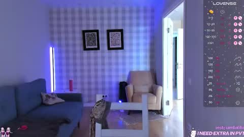 lialilia online show from September 2025 10:29:01 AM