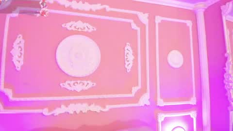 Lia lovet online show from May 2026 07:33:01 PM
