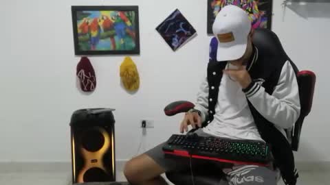 Andres online show from November 2025 10:47:02 PM