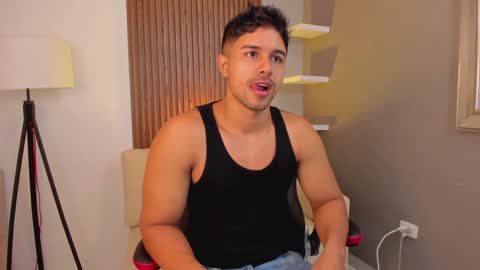 Snapshot of liam_colliins chatting on January 2025 11:43:02 AM Liam Collins online show from January 2025 11:43:02 AM