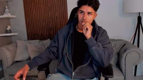 Snapshot of liam_colliins chatting on September 2025 11:45:02 AM Liam Collins online show from September 2025 11:45:02 AM