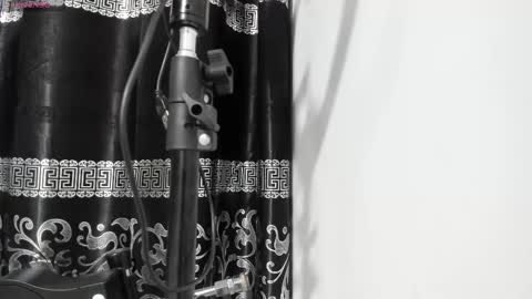 LIAM KLEIN online show from March 2025 11:21:01 AM