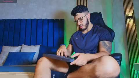 LIAM KLEIN online show from July 2026 11:14:01 AM