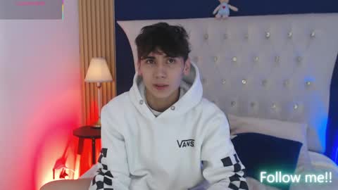 Snapshot of liam_lux chatting on May 2026 01:05:01 PM LIAM online show from May 2026 01:05:01 PM