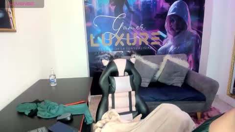 Snapshot of liamartinn chatting on October 2025 02:18:02 PM Lia online show from October 2025 02:18:02 PM