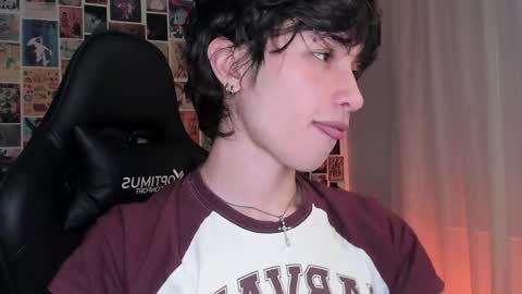 Liam online show from December 2024 07:08:01 AM