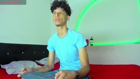 Snapshot of liammendoza98 chatting on March 2026 03:00:02 AM LIAM KAI online show from March 2026 03:00:02 AM