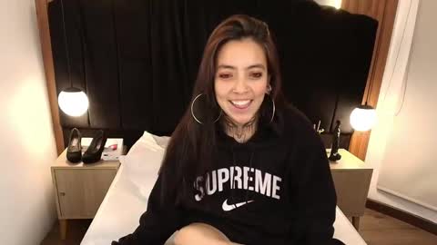 L I A M O N R O E online show from March 2026 12:13:01 PM