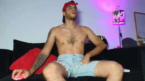 Lian Oconner online show from November 2025 10:34:02 PM