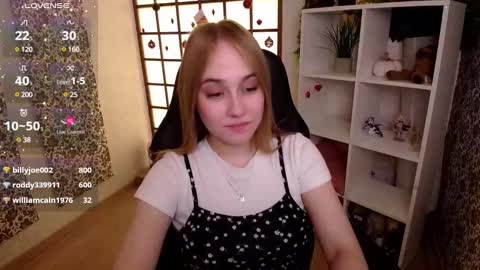 Liana online show from January 2025 05:19:02 AM