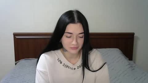 liana_diva online show from December 2024 03:35:01 PM