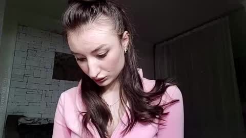 Lia online show from December 2025 11:00:02 PM