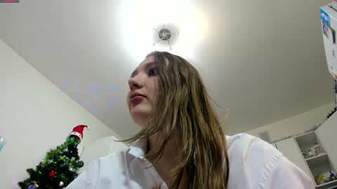 Snapshot of lianema chatting on January 2025 11:01:02 PM Kate online show from January 2025 11:01:02 PM