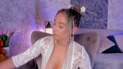 Snapshot of liannaa_ chatting on October 2025 06:04:01 PM Lian online show from October 2025 06:04:01 PM