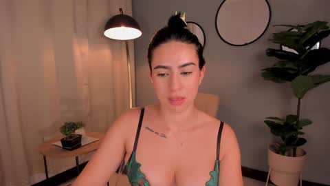 Lia online show from December 2024 11:43:02 PM