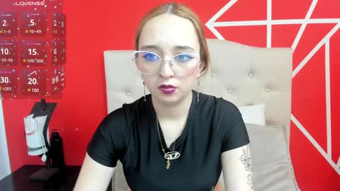 Lia Roberts online show from December 2024 12:12:02 PM