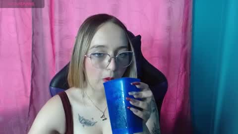 Lia Roberts online show from June 2026 02:34:01 PM
