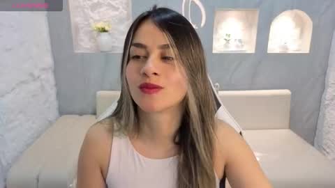 Online 800 to 1400 online show from December 2025 02:15:01 PM