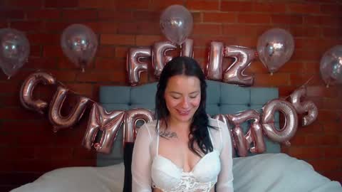 LIA TAYLOR  online show from December 2024 01:20:02 AM
