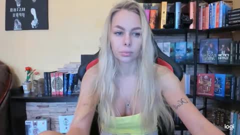 Anna online show from December 2025 09:18:01 AM