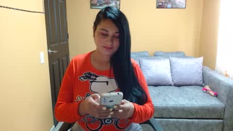 Snapshot of licy_klein chatting on January 2025 09:14:02 PM Isa online show from January 2025 09:14:02 PM