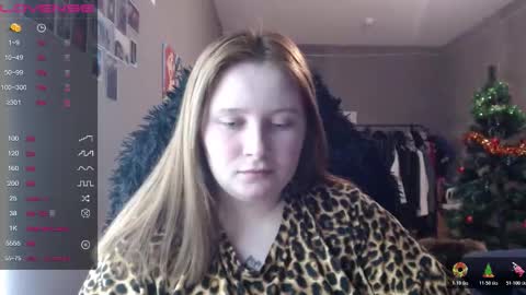 light_lunaa online show from January 2026 03:49:01 PM