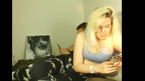 lii_gong_ online show from March 2026 12:27:02 PM